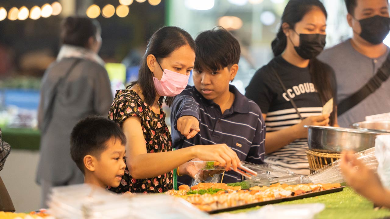 Tasty food available at Naka Weekend Market